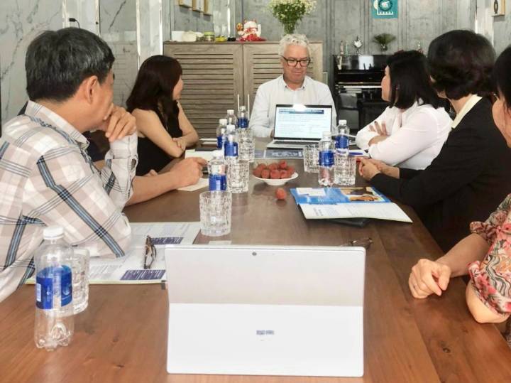 Đại diện Bộ Giáo Dục Bang Nam Úc đến thăm văn phòng DHLEE tại thành phố Hồ Chí Minh